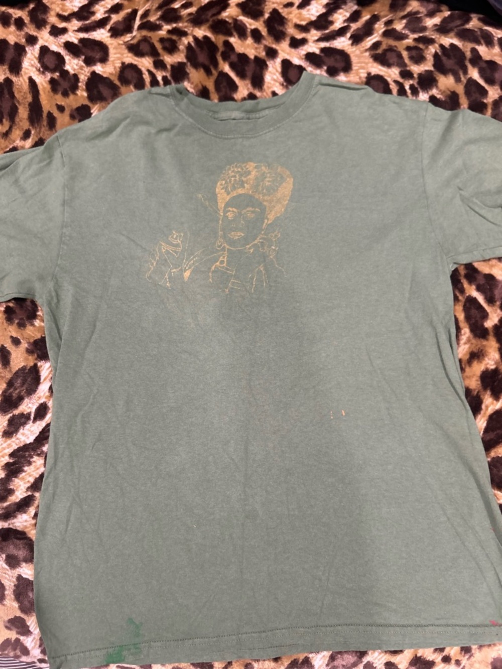 frida kahlo Olive Green Graphic Crewneck T-Shirt